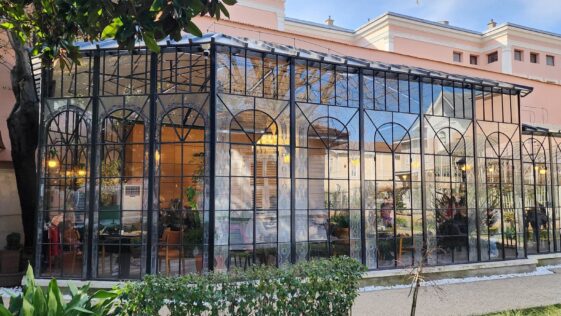 Limonluk Kafe Dolmabahçe Camdan Kafe