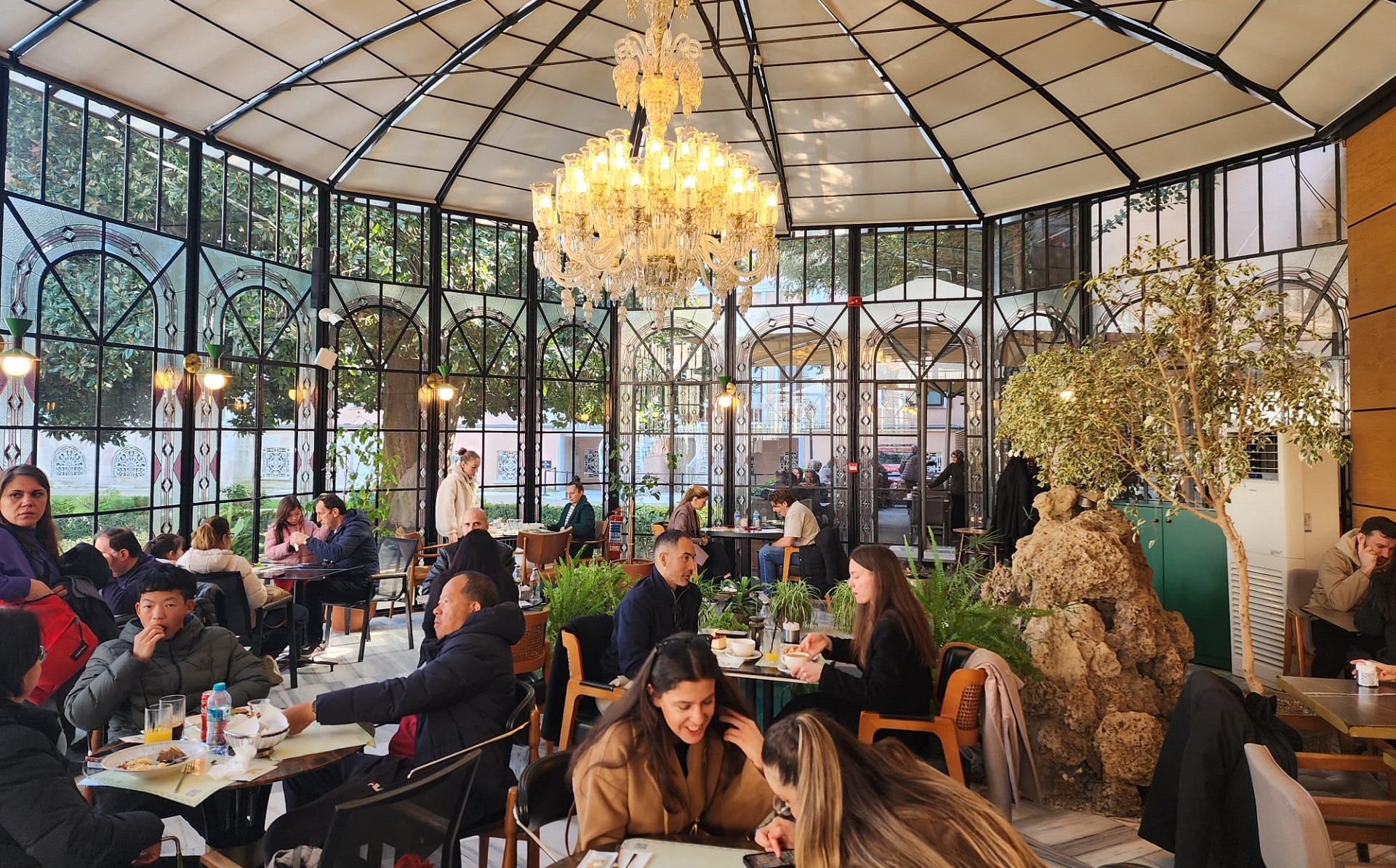 Limonluk Kafe Dolmabahçe İçerisi 1
