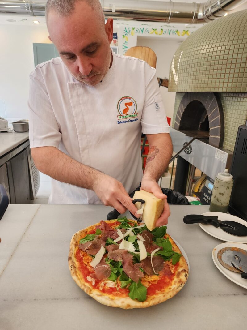 Pizzeria Il Pellicano Şefi Salvatore Cannetiello