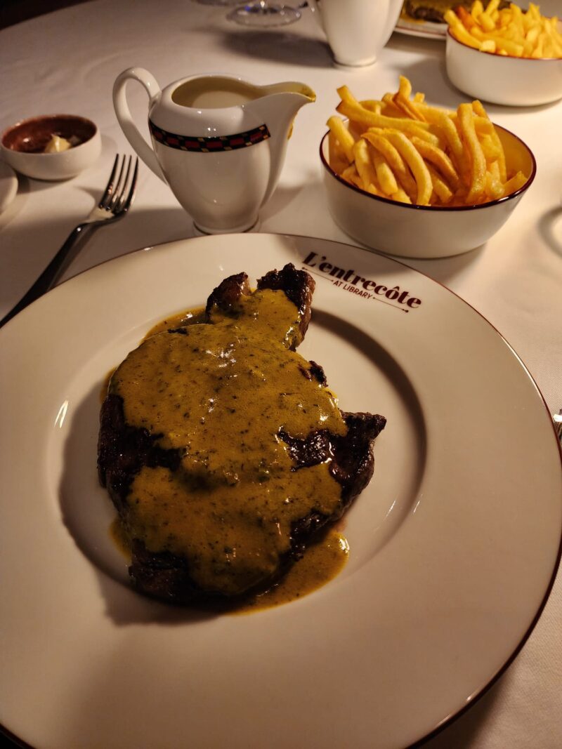 The Library Bar Grand Hyatt Istanbul L'Entrecote Cafe de PAris Soslu Antrikot