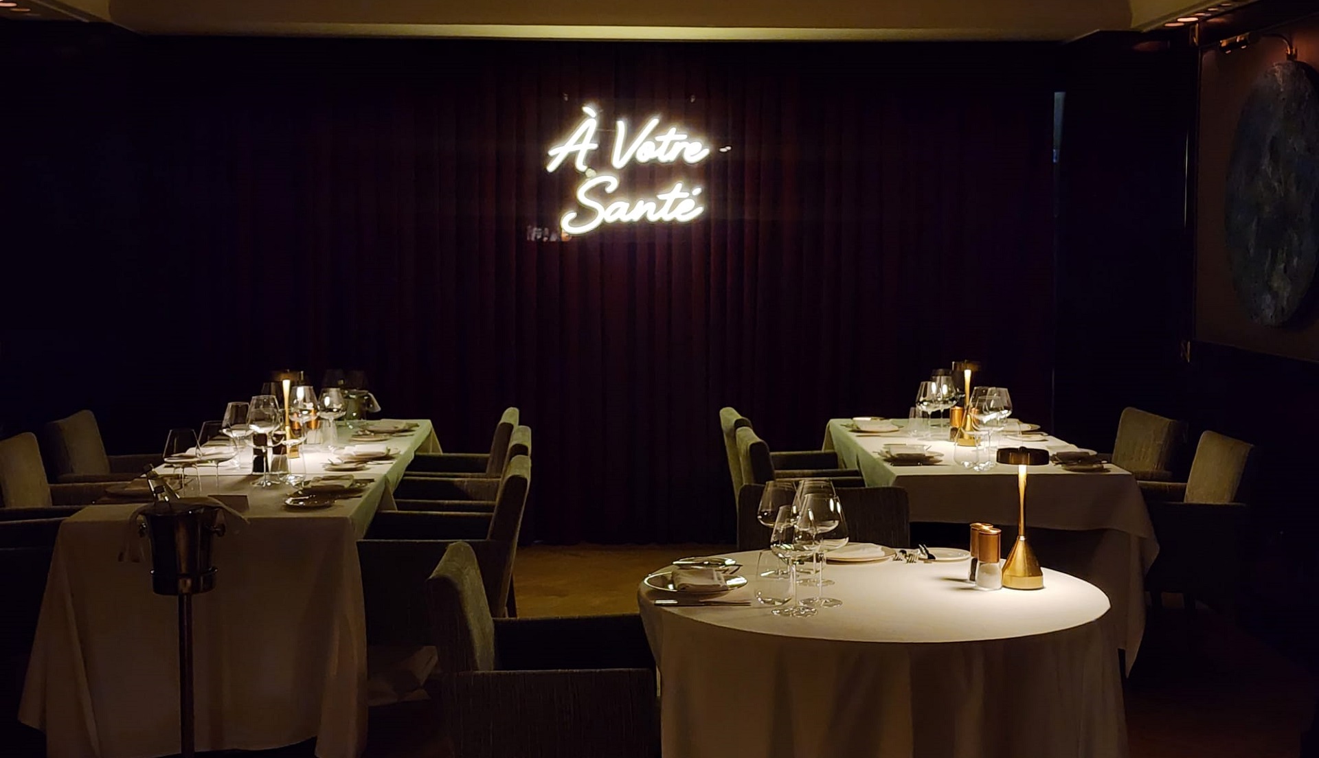The Library Bar Grand Hyatt Istanbul L'Entrecote İçerisi 2