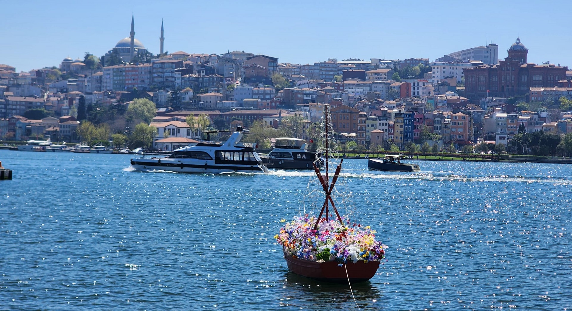 Tersane İstanbul Bahar Festivali Den,zde Bahar Çiçekleri