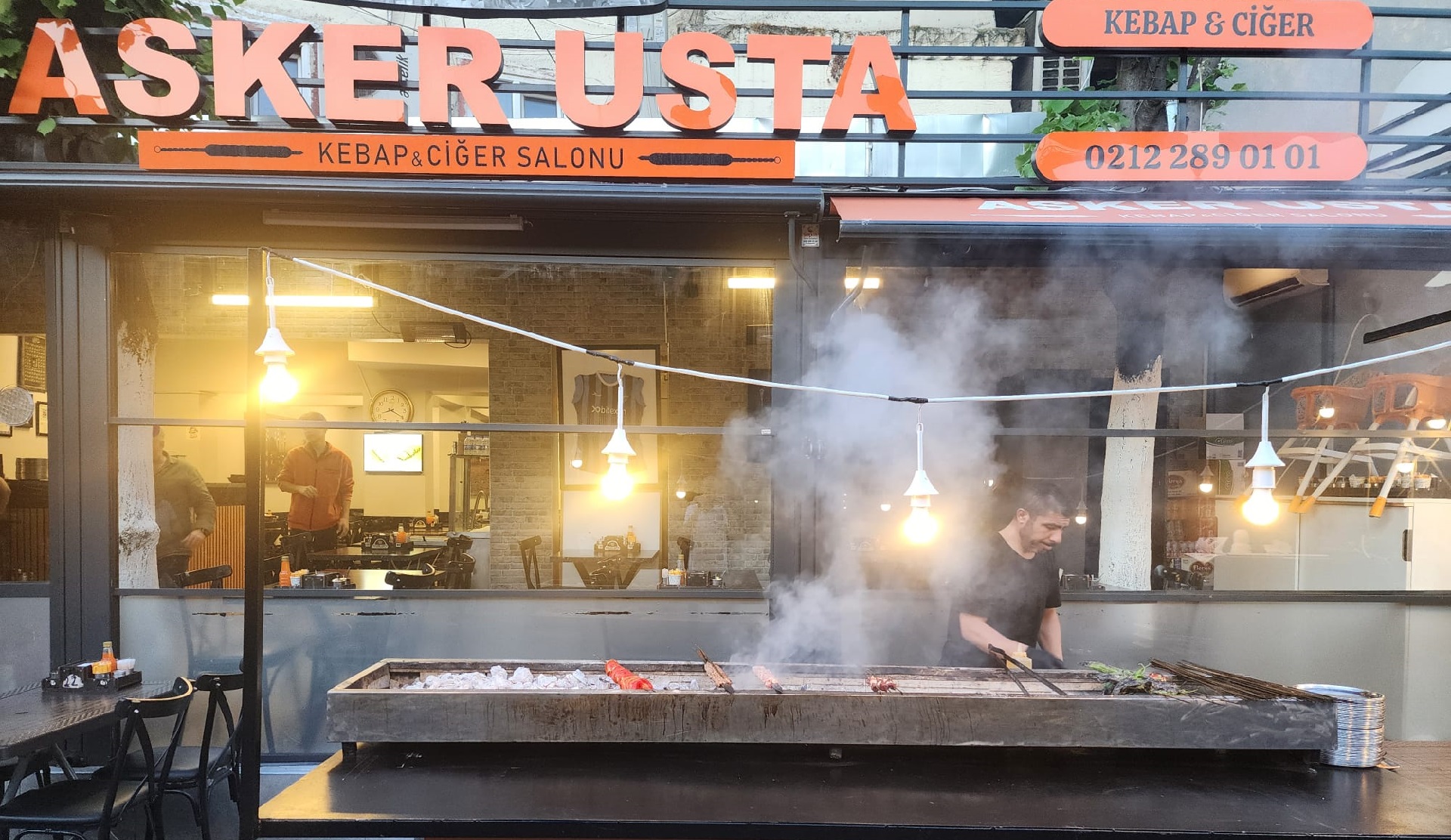 Kebapçı Asker Usta Sokakta Kebap