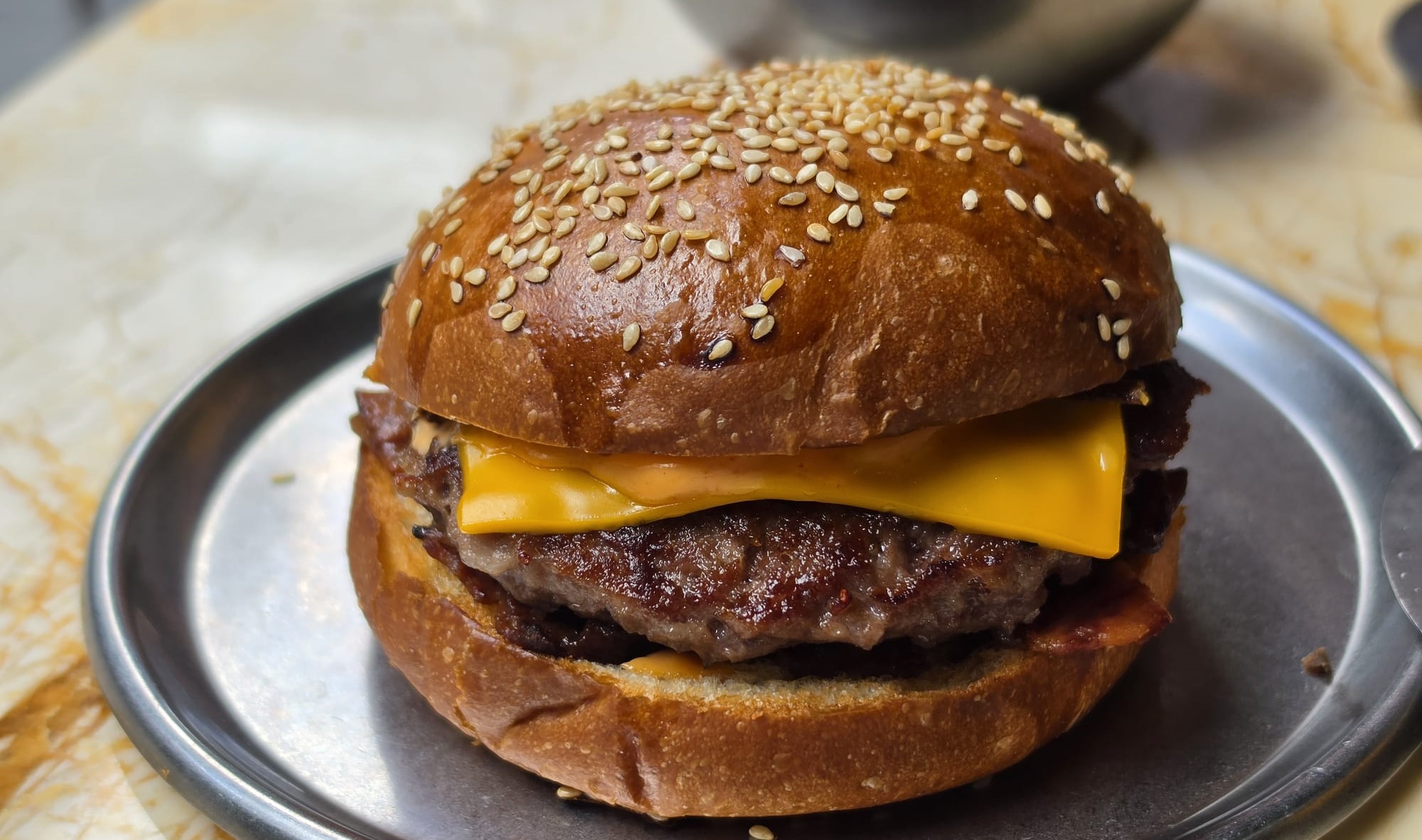 Enva-i Sokak Lezzetleri Dana Bacon Burger